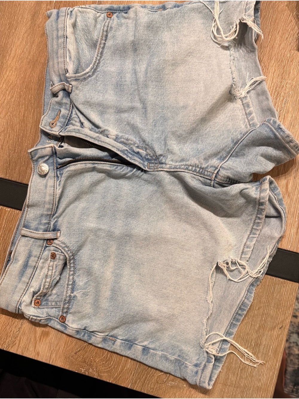 American Eagle Outfitters Light Wash Distressed Denim Jean Shorts